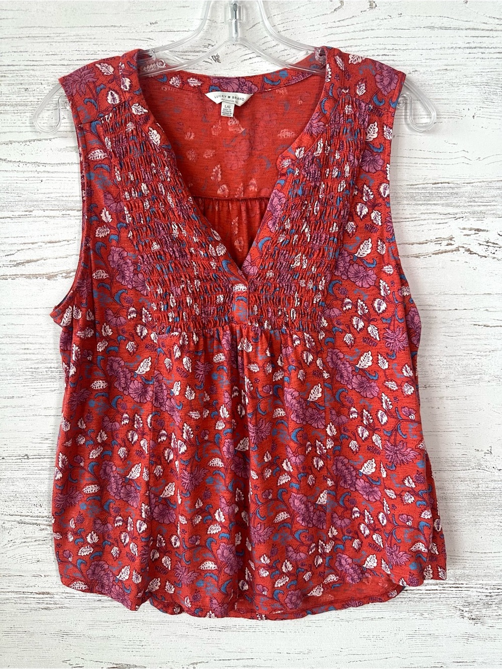 LUCKY BRAND Smocked V Neck Floral Sleeveless Tee Tank L Boho